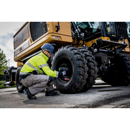 Гайковерт Metabo SSW 18 LTX 1750 BL 602402660 (с 2-мя АКБ, кейс)