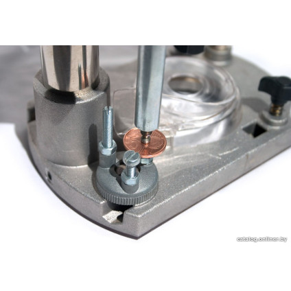 Вертикальный фрезер DeWalt DW621