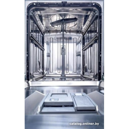 Отдельностоящая посудомоечная машина Hisense HS643D90X