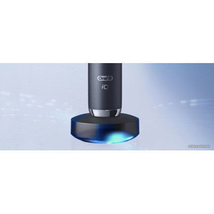 Электрическая зубная щетка Oral-B iO 7 (черный)