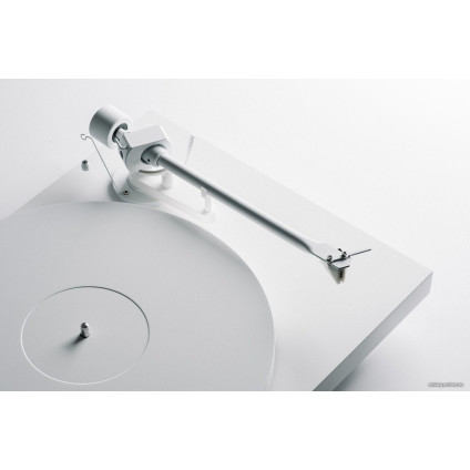 Виниловый проигрыватель Pro-Ject Debut PRO White Edition