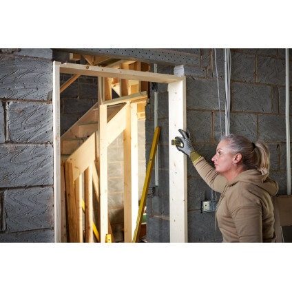 Лазерный дальномер Stanley STHT77666-0