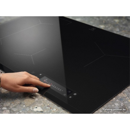 Варочная панель Electrolux EIS8648