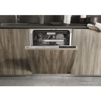 Встраиваемая посудомоечная машина Haier XIB 5C1S3FS