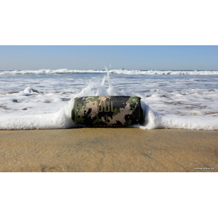 Беспроводная колонка JBL Charge 5 (белый)