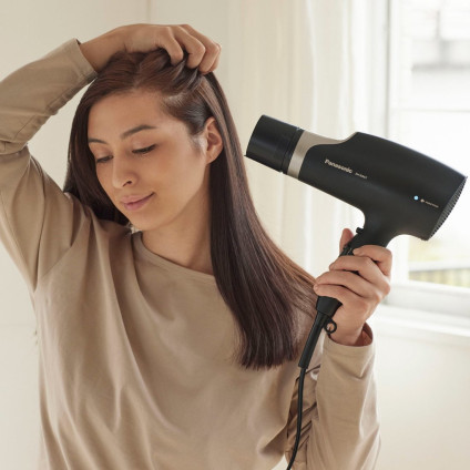 Фен Panasonic EH-NA67P-N825