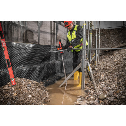 Садовый насос Milwaukee M12 BSWP-0 (без АКБ)