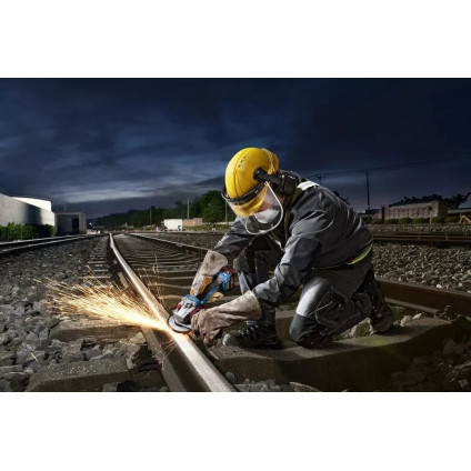 Угловая шлифмашина Bosch GWS 18V-11 S Professional 06019N4000 (без АКБ)