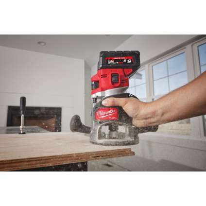 Вертикальный фрезер Milwaukee M18 FR12KIT-0P 4933493305 (без АКБ)