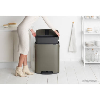 Мусорное ведро Brabantia Bo Pedal Bin 60 л (платиновый)