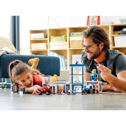 Конструктор LEGO City 60246 Полицейский участок