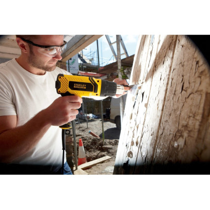 Промышленный фен Stanley FME670K (кейс)