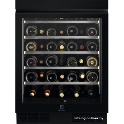 Винный шкаф Electrolux EWUS040B8B