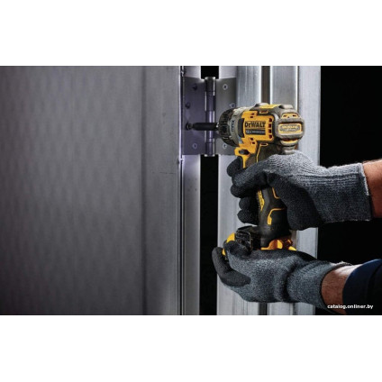 Винтоверт DeWalt DCF601D2-QW (с 2-мя АКБ, кейс)