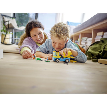 Конструктор LEGO City 60325 Бетономешалка