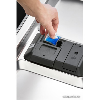 Встраиваемая посудомоечная машина Electrolux EEM48221L