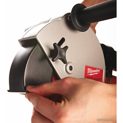 Штроборез Milwaukee WCE 30 [4933383855]