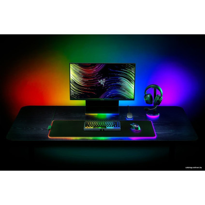 Коврик для стола Razer Strider Chroma