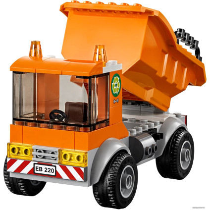 Конструктор LEGO City 60220 Мусоровоз