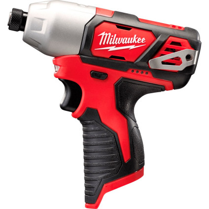Milwaukee M12 M12BPP4A-202B 4933441240 (шуруповерт, винтоверт, фонарик, сабельная пила, 2 АКБ, сумка)
