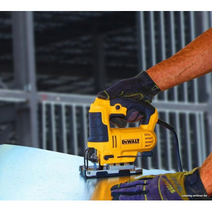 Электролобзик DeWalt DWE349