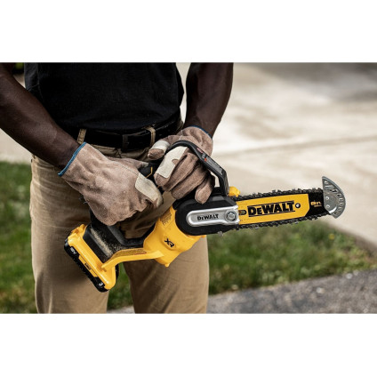 Аккумуляторная пила DeWalt DCMPS520N (без АКБ)