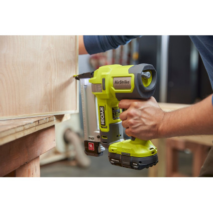 Степлер Ryobi R18GS18-0 5133005138 (без АКБ)