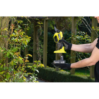 Секатор Ryobi RY18SCXA-0 (без АКБ)