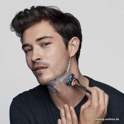 Триммер для бороды и усов Braun BT3242