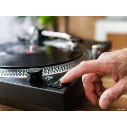 Виниловый проигрыватель Lenco L-3808 (черный)