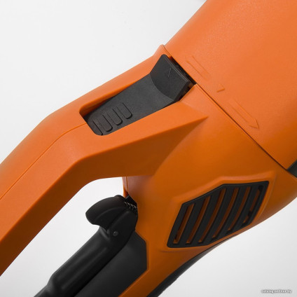 Угловая шлифмашина Daewoo Power DAG 2600-230