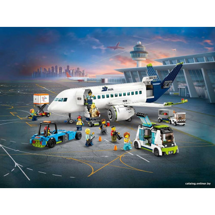 Конструктор LEGO City 60367 Пассажирский самолет