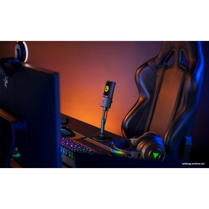 Проводной микрофон Razer Seiren Emote