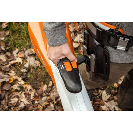 Ручная воздуходувка STIHL BGA 200 BA010115900 (без АКБ)