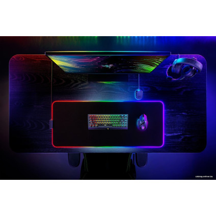 Коврик для стола Razer Strider Chroma