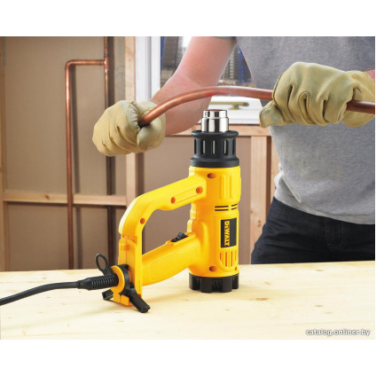 Промышленный фен DeWalt D26411