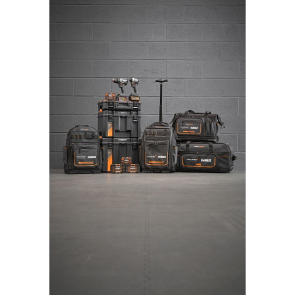 DeWalt DCK200MM2T (шуруповерт, винтоверт, 2 АКБ, кейс)