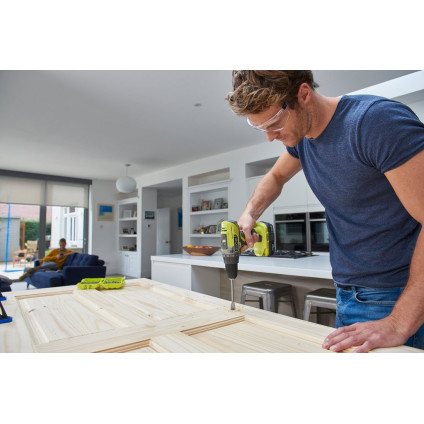 Ryobi RCK184-252S 5133005692 (шуруповерт, фонарь, сабельная пила, циркулярная пила, 2 АКБ, сумка)