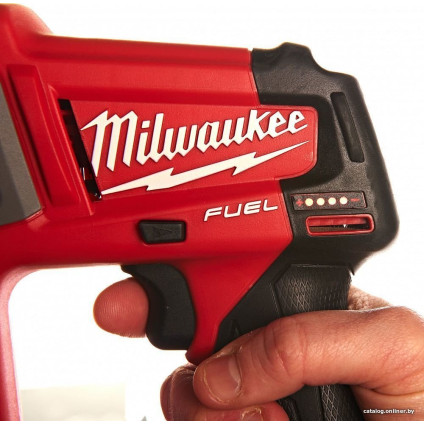 Milwaukee M12 FUEL M12FPP4C-624PEU (перфоратор, сабельная пила, шуруповерт, фонарь, 3 АКБ, кейс)