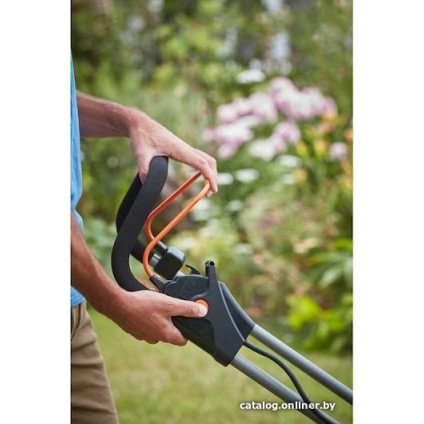 Газонокосилка Black & Decker BCMW3318L2