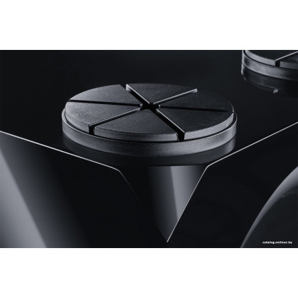 Проводной сабвуфер Magnat Omega CS 12