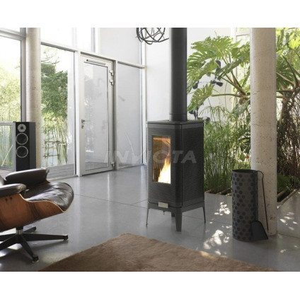 Свободностоящая печь-камин Invicta Iwaki Antracyt 6106-44