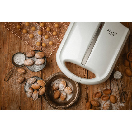 Орешница Adler AD 3039 (белый)