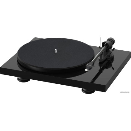 Виниловый проигрыватель Pro-Ject Debut Carbon EVO (черный глянец)