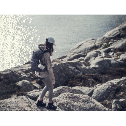 Беспроводная колонка Bang & Olufsen Beosound Explore (серый)