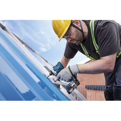 Винтоверт Bosch GDR 18V-215 Professional 06019N2000 (без АКБ, кейс)