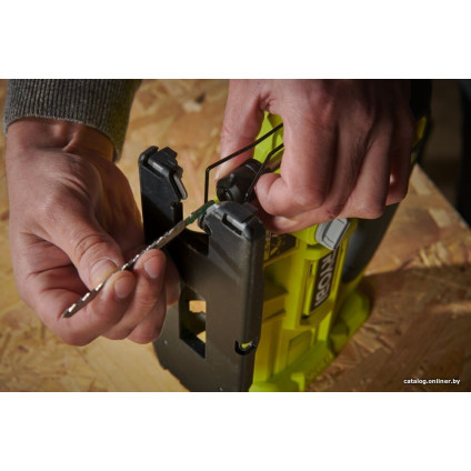 Электролобзик Ryobi RJS18-0 5133005395 (без АКБ)