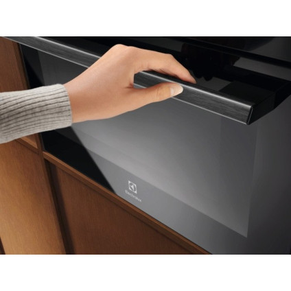 Микроволновая печь Electrolux MealAssist 700 LVM8E08Z