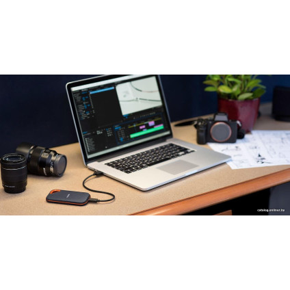 Внешний накопитель SanDisk Extreme Pro Portable V2 SDSSDE81-1T00-G25 1TB