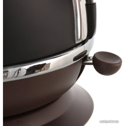 Электрический чайник DeLonghi KBOV 2001.BK